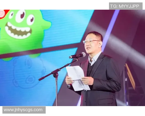 电竞新闻专访刘强揭秘英雄联盟成功背后的策略与团队协作秘诀